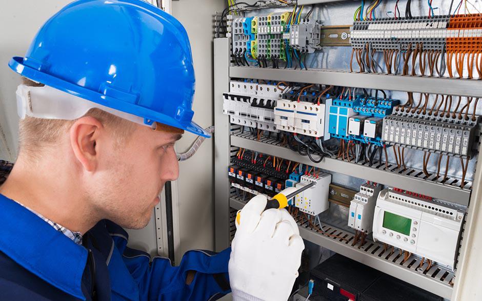 cherche électricien pas cher Melun