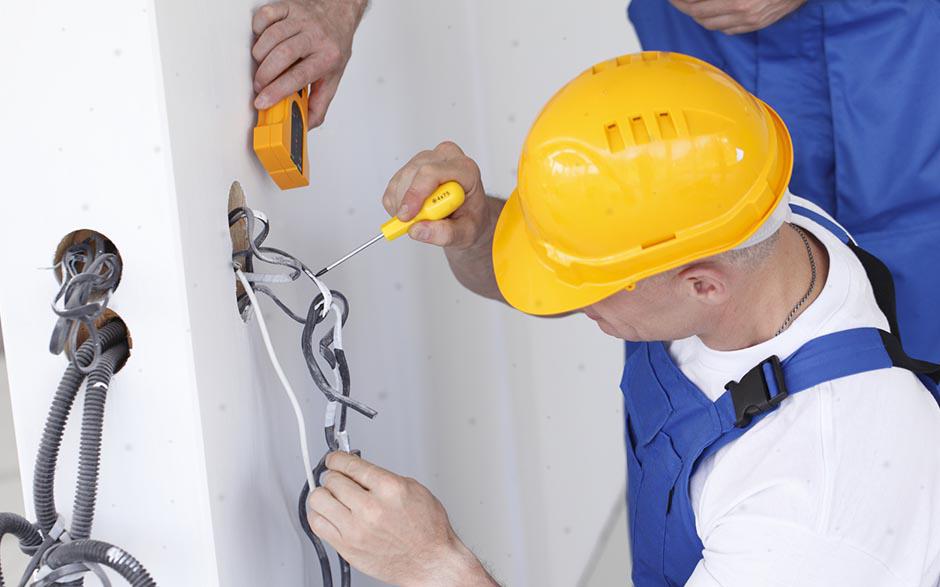 cherche électricien pas cher Melun