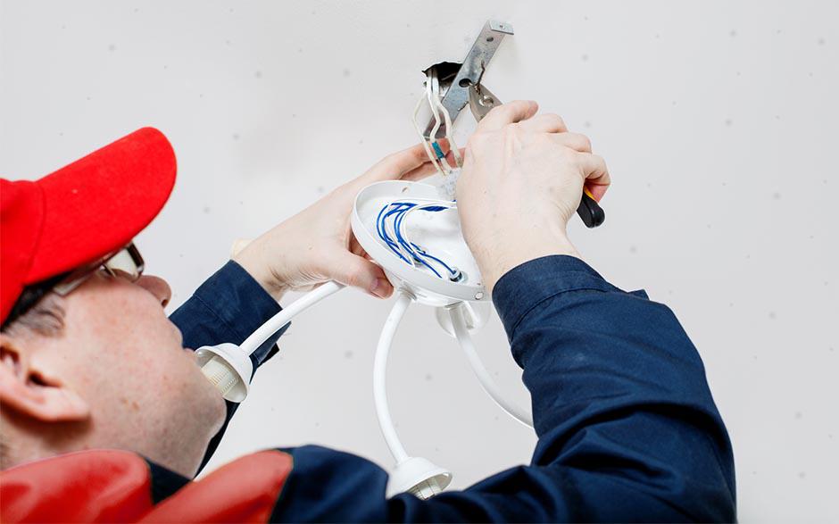 cherche électricien pas cher Melun